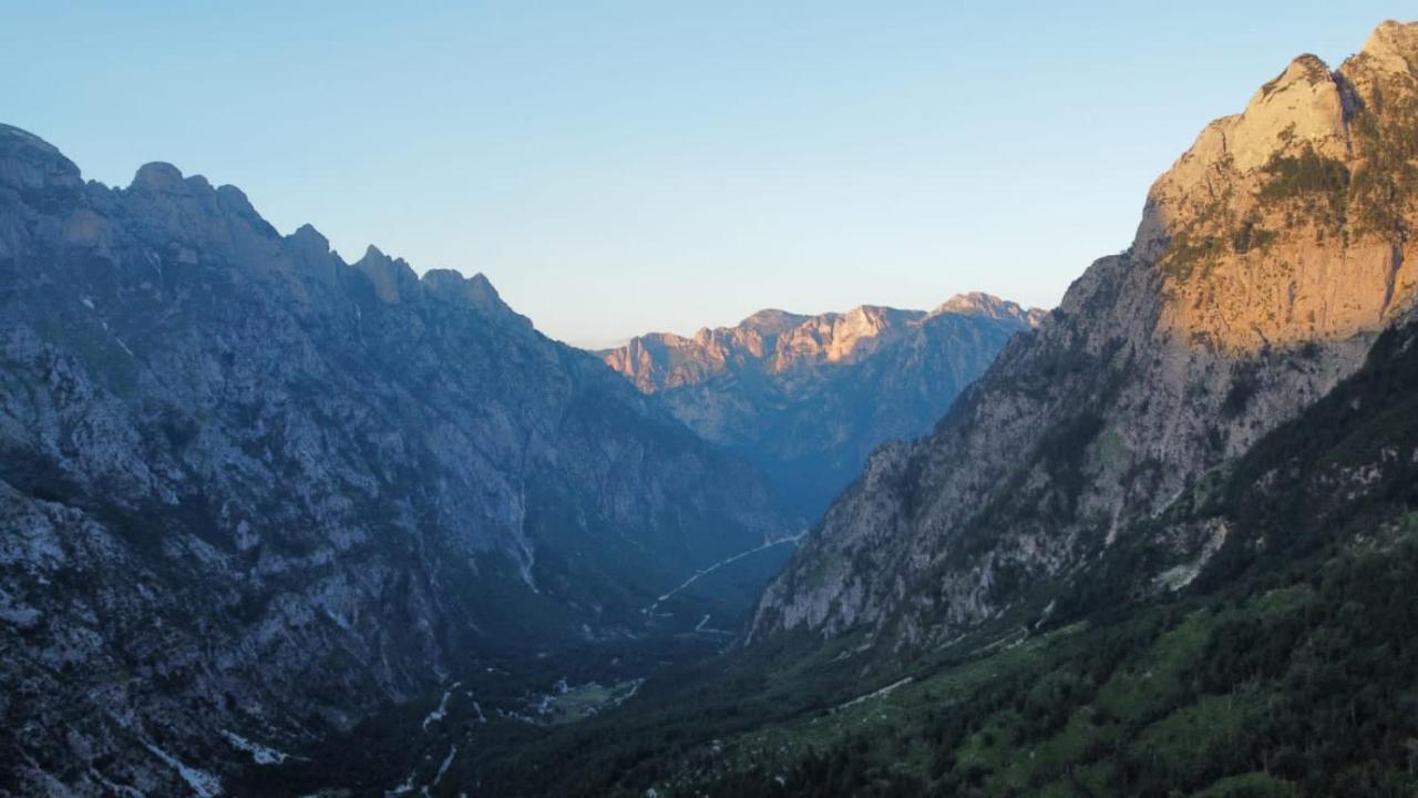 Bujtina Arlindi Nocleg ze śniadaniem